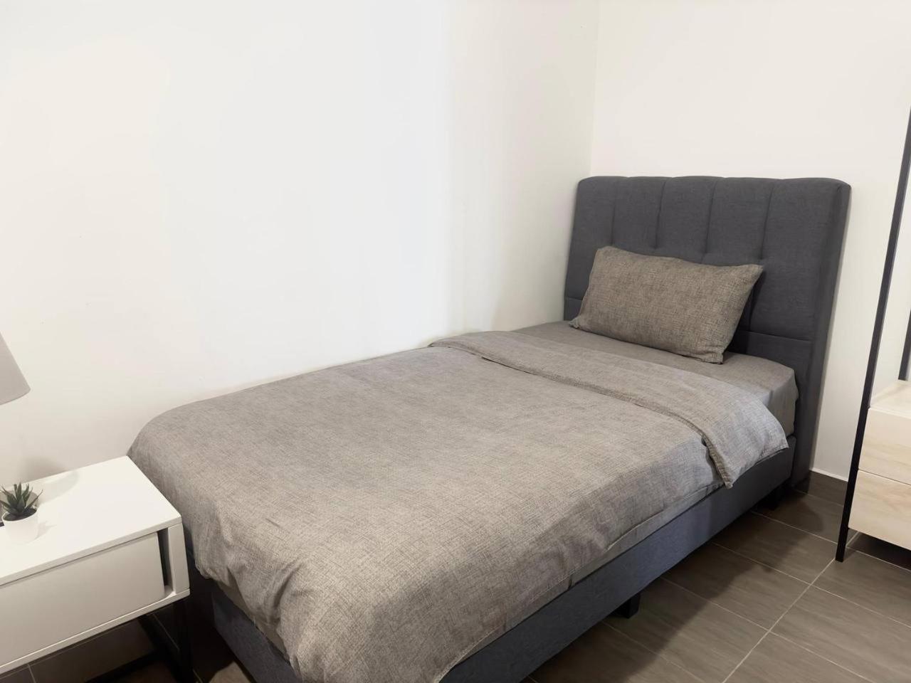 Netflix Two Bedroom Troika Kota Bharu Homestay 118 מראה חיצוני תמונה